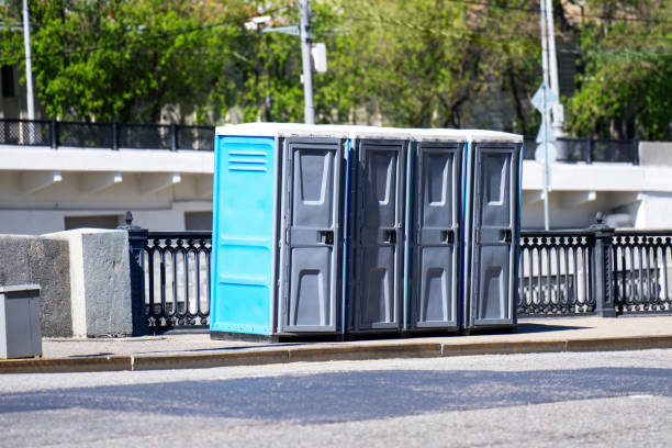 Best Portable restroom trailer rental  in Richmond, IN